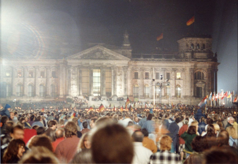 Festakt vor dem Reichstag 
